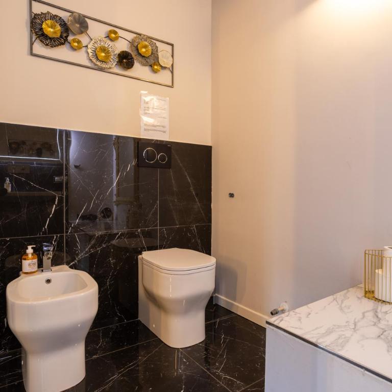 Dimora Fattorini - Deluxe Queen Room - 8