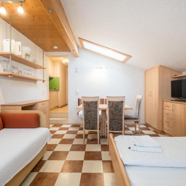 Appartement Schaubensteiner - Apartment mit 1 Schlafzimmer und Balkon - 6