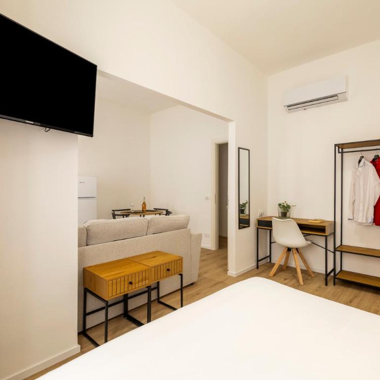 Dimora Largo Franchì Apartments - Deluxe King Studio - 10