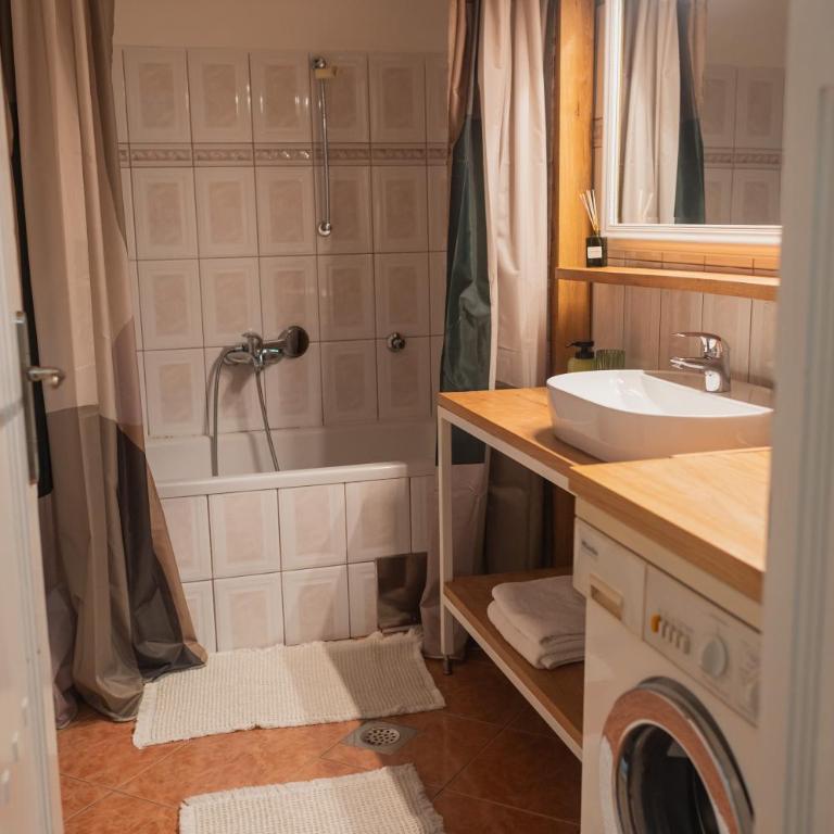 Maison 117 - Spacious 3-Bedroom Apartment in Ferhadija - Apartman sa 3 Spavaće Sobe - 13
