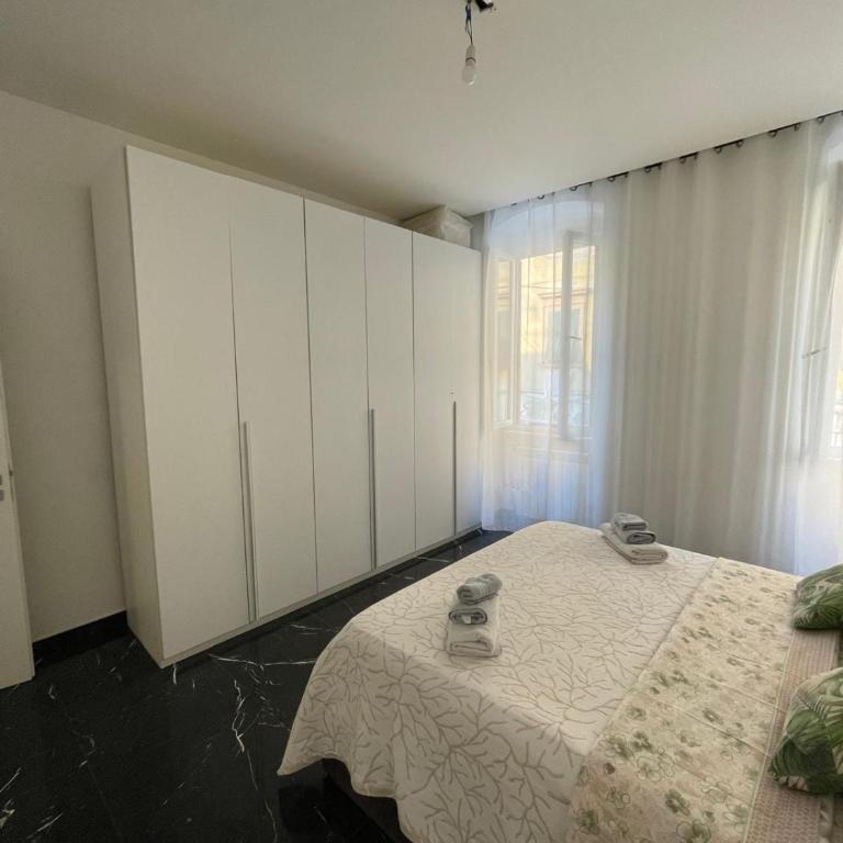 Strategic apartment in the heart of Livorno - Three-Bedroom Apartment - 9