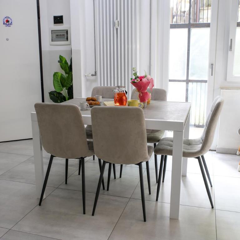 Spacious Apartment near Lake Como & Station by PM Lake Como - Appartamento con 2 Camere da Letto - 3
