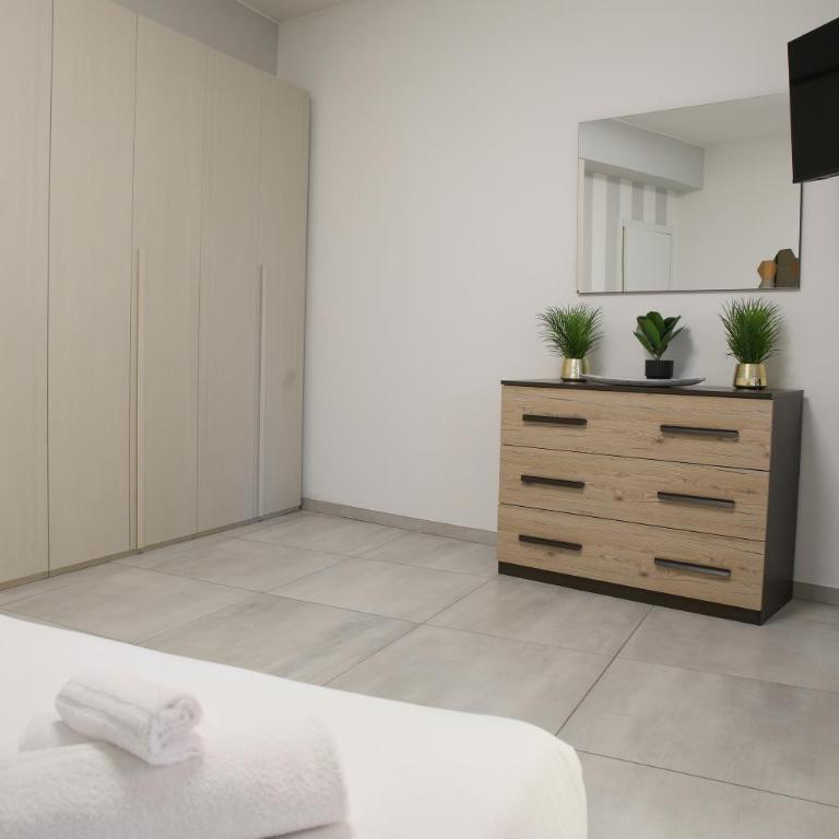 Spacious Apartment near Lake Como & Station by PM Lake Como - Appartamento con 2 Camere da Letto - 10