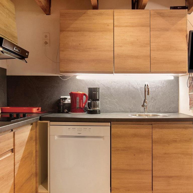 Gite l'Esquirol - Appartement 3 Chambres avec Vue sur la Montagne - 9