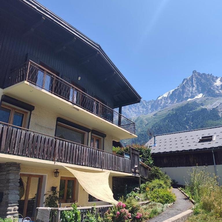 Home in Chamonix Bossons - Two-Bedroom Apartment - 13