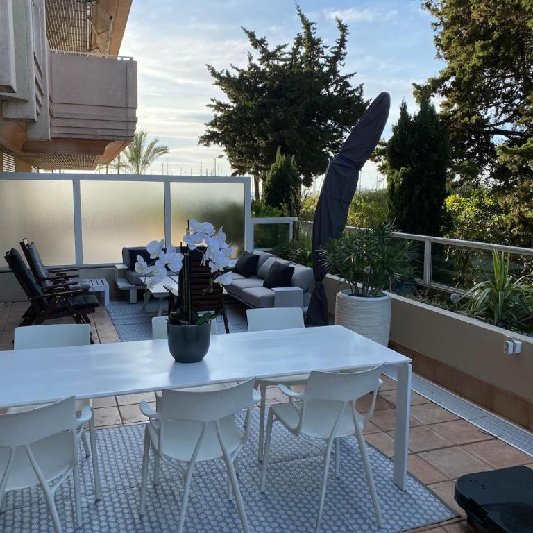 The terrace of the Pieds dans - Appartement 1 Chambre - 12