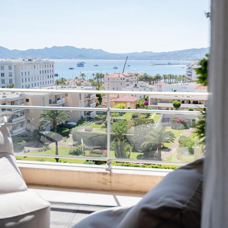 Renovated Luxury 1-Bedroom Apartment - Appartement 1 Chambre - 1