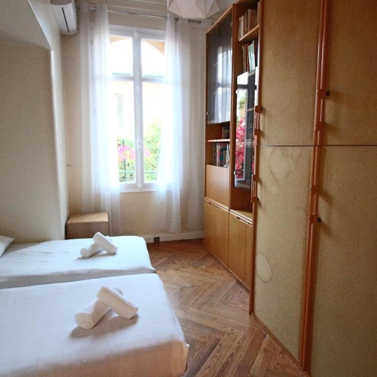 Large apartment with terrace in a villa - Apartamento - 14