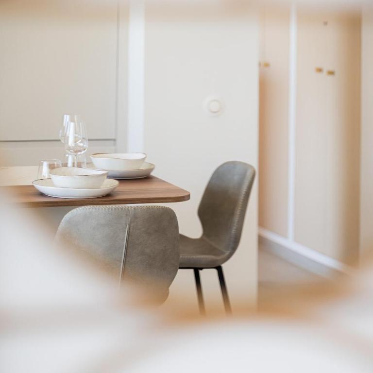 Renovated Luxury 1-Bedroom Apartment - Appartement 1 Chambre - 2