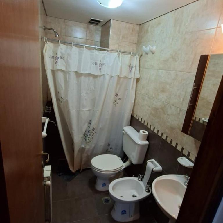 centrico depto con cochera, SUM,check in autonomo - Apartamento de 2 dormitorios - 4