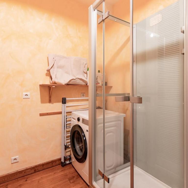 143m2 Hyper Centre Toulouse 9 Personnes, 3 Chambres 2 Salles de bains - Appartement - 57