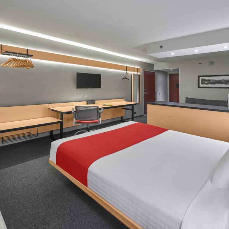 City Express by Marriott Monterrey Santa Catarina - Suite con sofá cama - Cama grande - 2