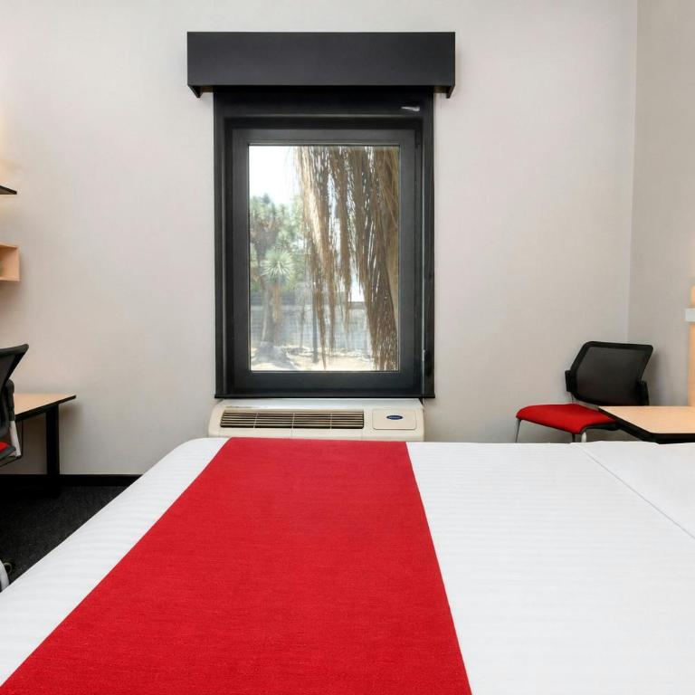 City Express by Marriott Monterrey Santa Catarina - Habitación con cama grande - 5