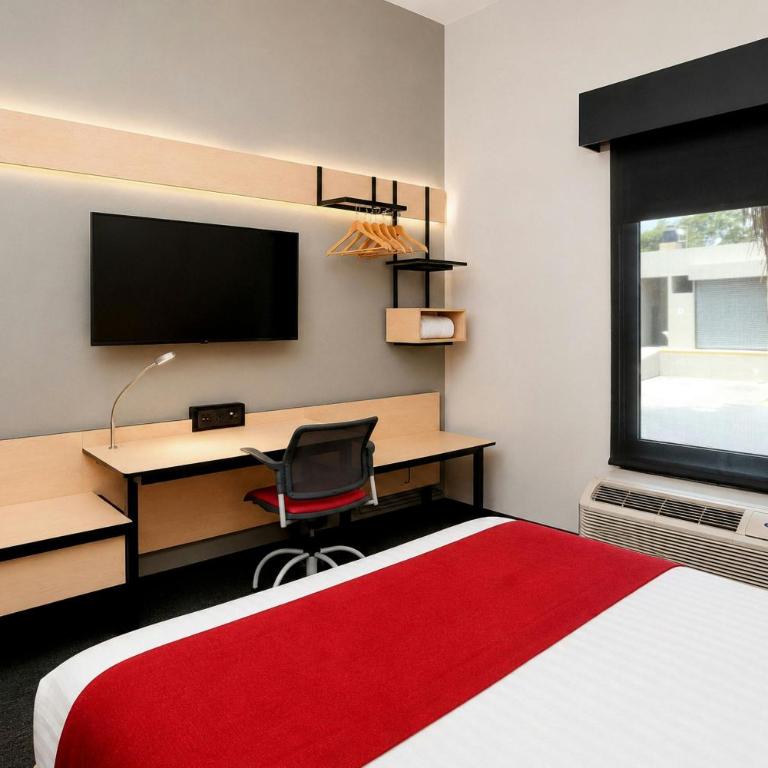City Express by Marriott Monterrey Santa Catarina - Habitación con cama grande - 9