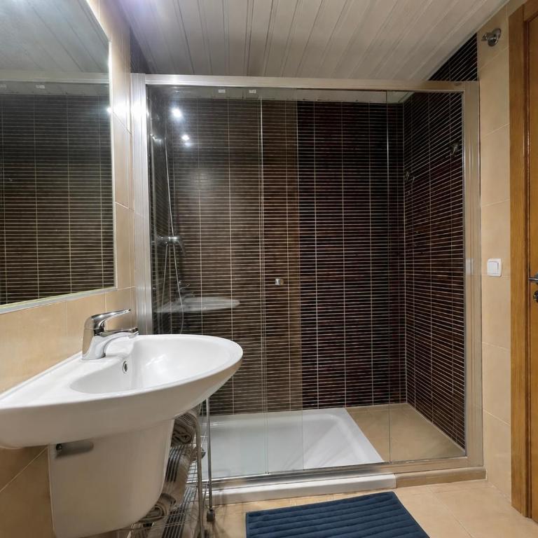Beautiful 2-Bedroom Frontline Beach Apartment - Apartamento de 2 dormitorios - 11