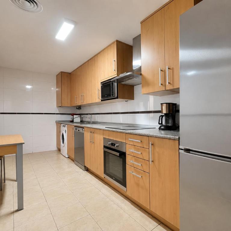 Beautiful 2-Bedroom Frontline Beach Apartment - Apartamento de 2 dormitorios - 14