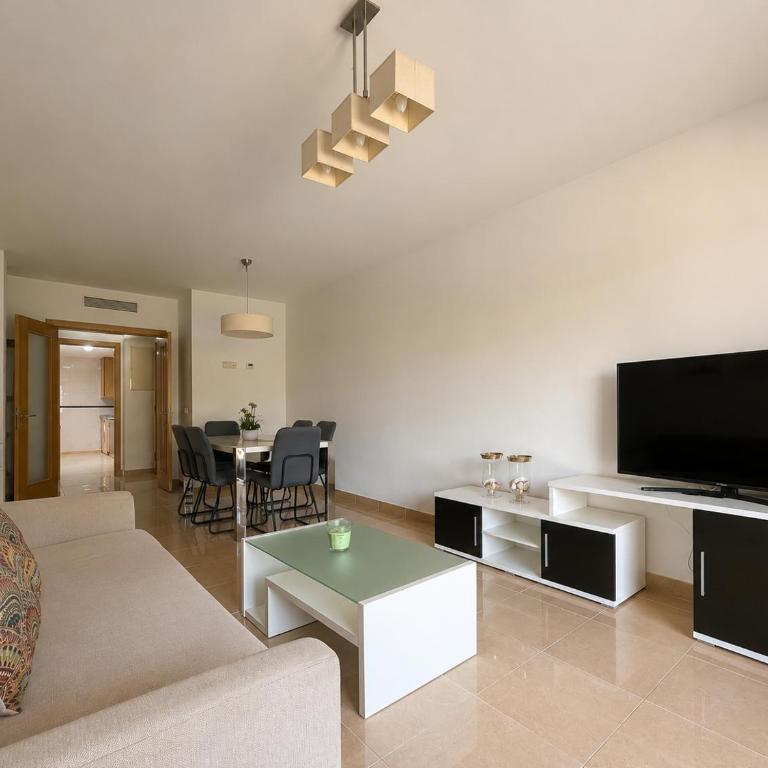 Beautiful 2-Bedroom Frontline Beach Apartment - Apartamento de 2 dormitorios - 15