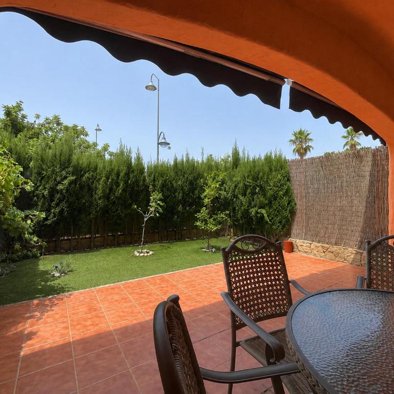 Beautiful 2-Bedroom Frontline Beach Apartment - Apartamento de 2 dormitorios - 21