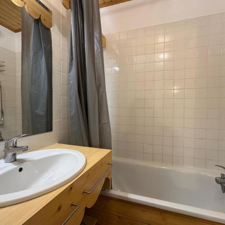 Risoul T2 6 pers Piscine et sauna proche pistes - Appartement - 13
