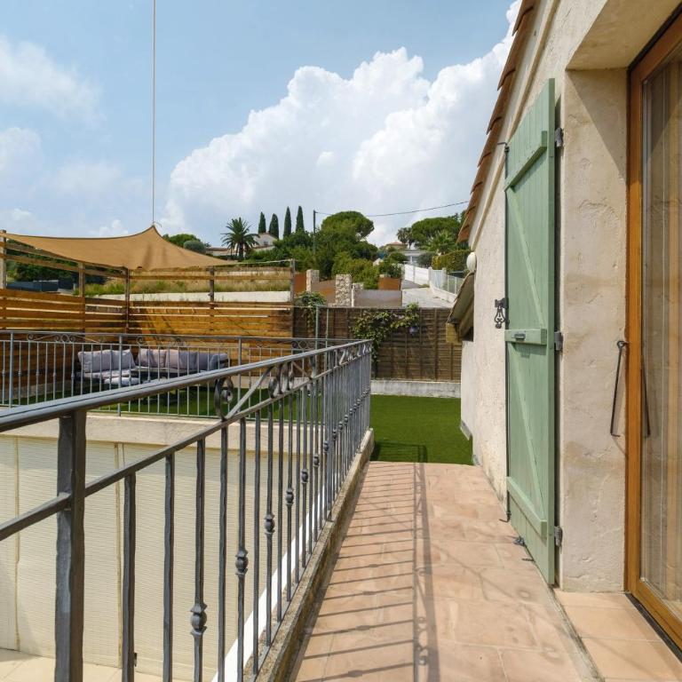 Maison 6 personnes-piscine - Maison 3 Chambres - 2