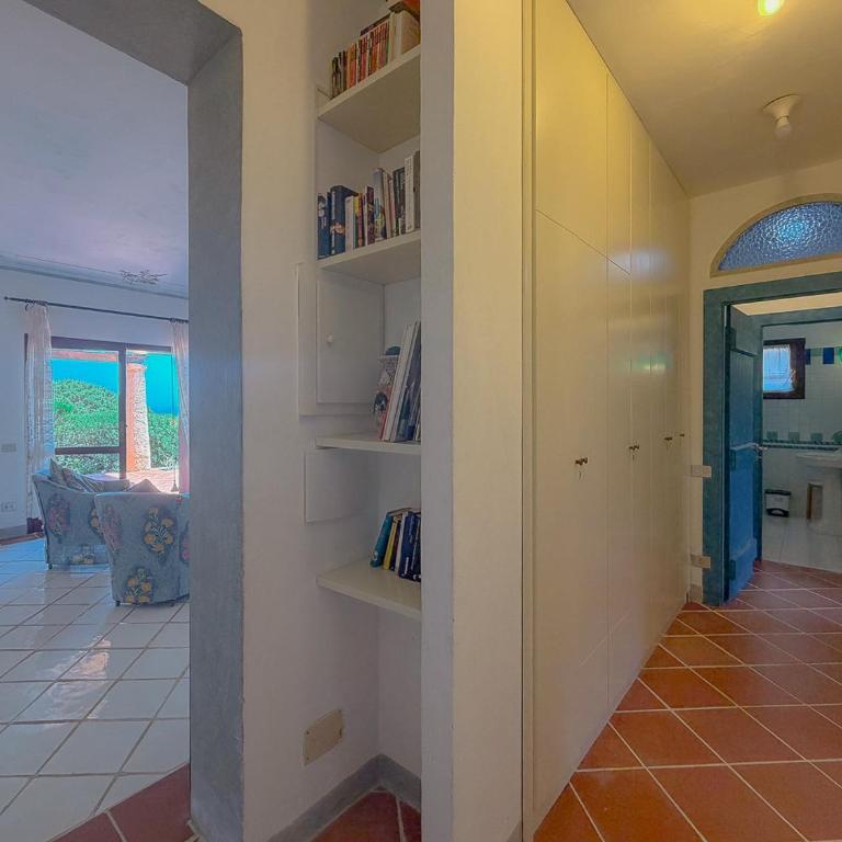 Exclusive Villa Overlooking La Pelosa Beach by Host Hero - Villa - 41