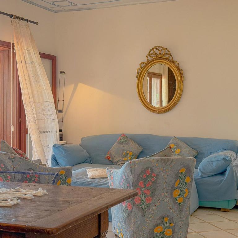 Exclusive Villa Overlooking La Pelosa Beach by Host Hero - Villa - 16