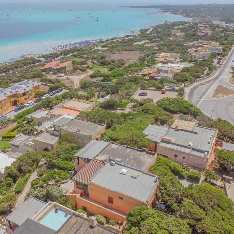 Exclusive Villa Overlooking La Pelosa Beach by Host Hero - Villa - 80