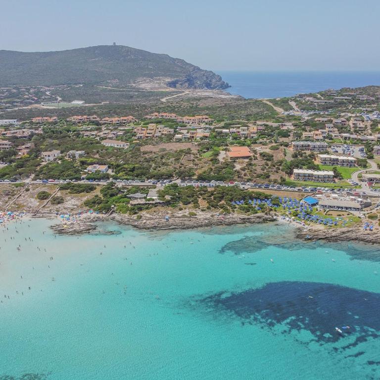 Exclusive Villa Overlooking La Pelosa Beach by Host Hero - Villa - 24
