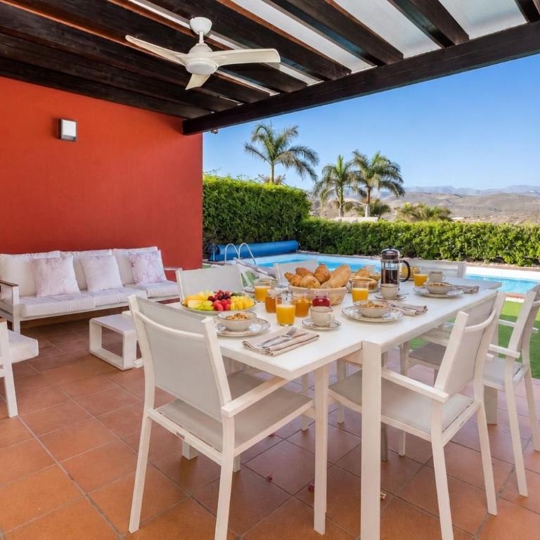 GuestReady - Villa Salobre Par4 Private Pool - Villa - 2