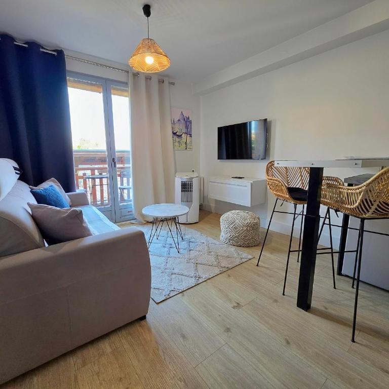 Studio Cosy au calme avec vue sur Belledonne - Appartement 1 Chambre - 2