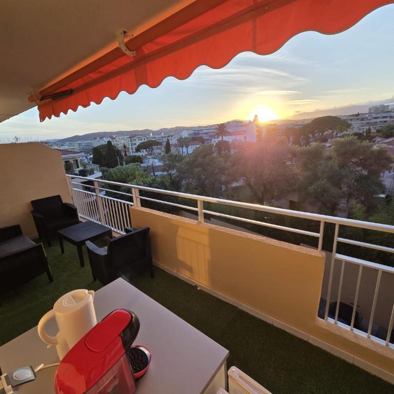Suite indépendante rénovée avec terrasse au calme - Chambre Double avec Terrasse - 13
