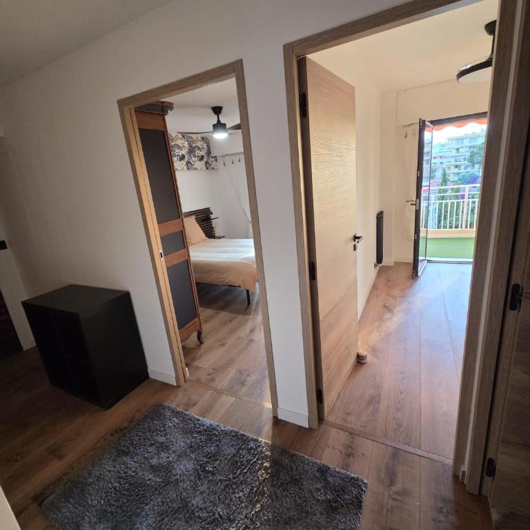 Suite indépendante rénovée avec terrasse au calme - Chambre Double avec Terrasse - 14