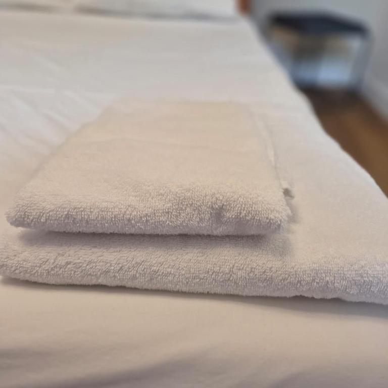 Bilocale CityLife - Metro De Angeli 3 min, San Siro e Rho Fiera diretti, Self check-in - Appartamento con 1 Camera da Letto - 32