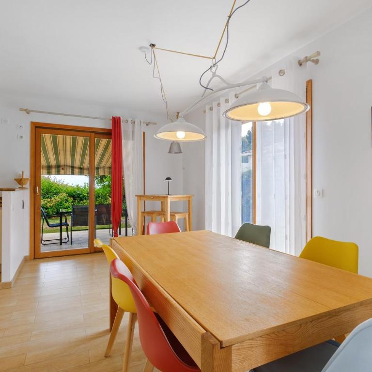 Maison 6 personnes-piscine - Maison 3 Chambres - 17