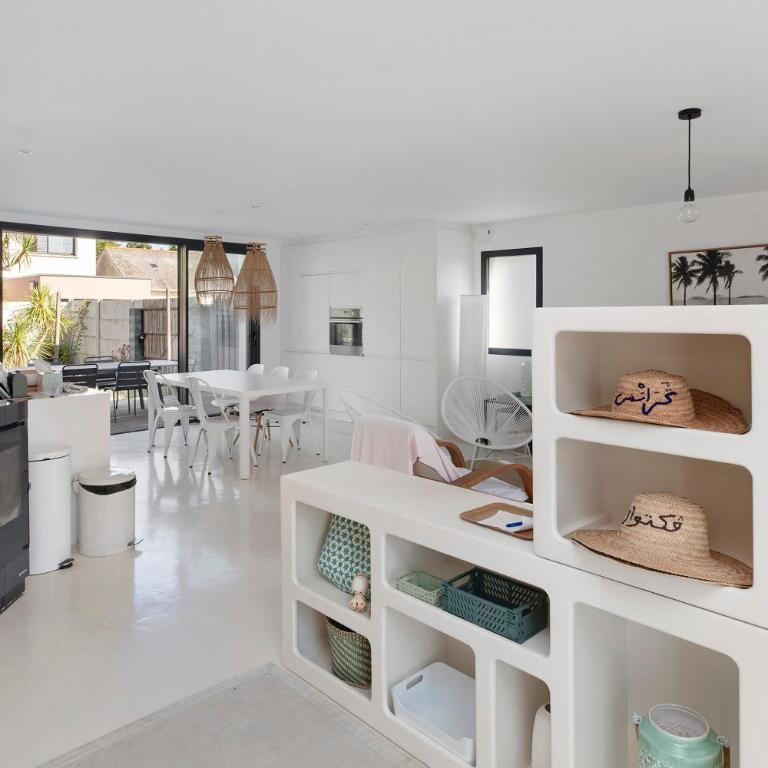 Maison Des Violettes 4 personnes - Two-Bedroom House - 4