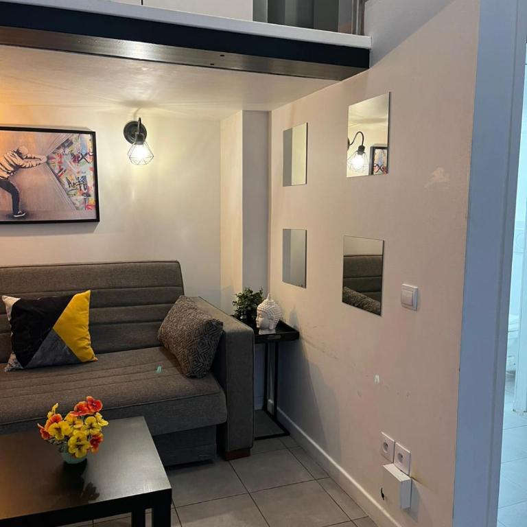 Spacious, bright and beautifully decorated flat in heart of Marais short walk to Picaso Museum - Appartement 2 Chambres - 5