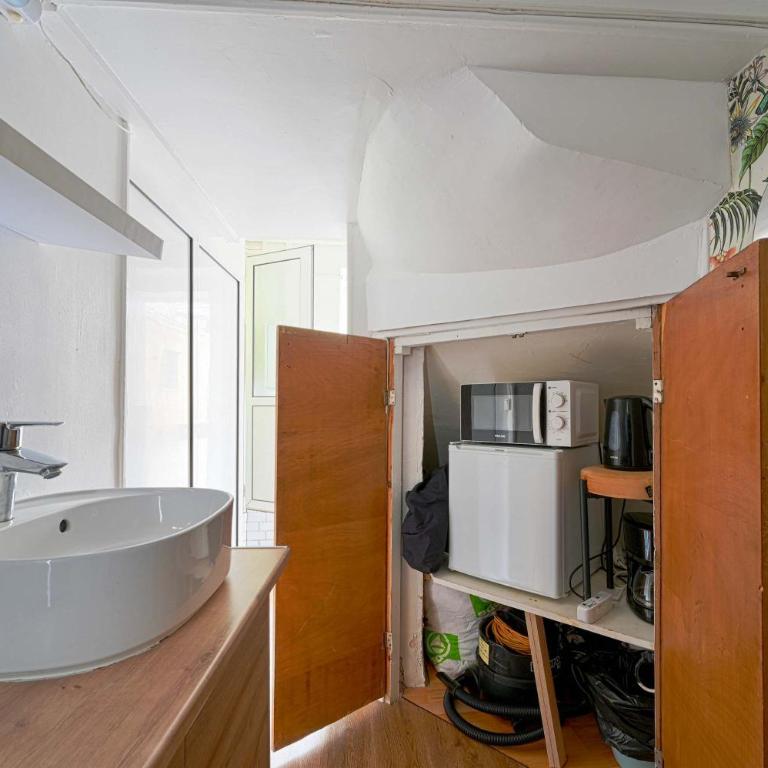 Petit studio Parisien - Quartier arais - Appartement - 8