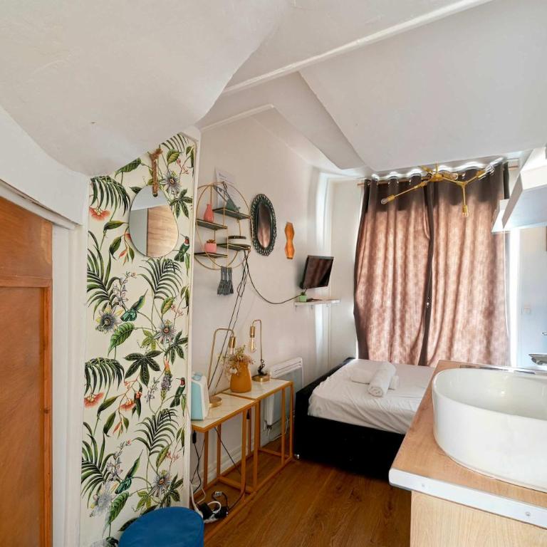 Petit studio Parisien - Quartier arais - Appartement - 7