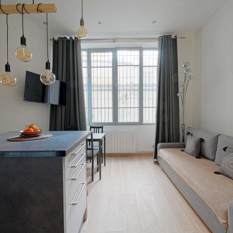 Bel Appartement Buttes-chaumont - Appartement - Rez-de-Chaussée - 3