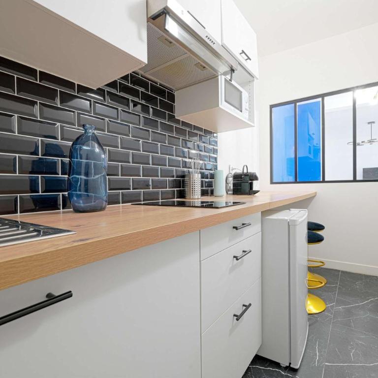 Modern Large Studio Apartment for 3 - Studio - 8