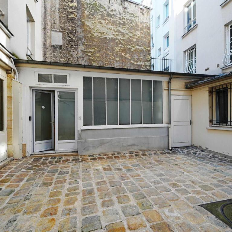 Modern Large Studio Apartment for 3 - Studio - 12