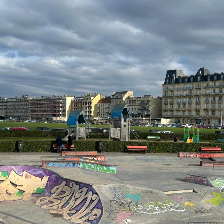 Grand appartement, 3 chambres, centre de Dieppe - Appartement 3 Chambres - 21