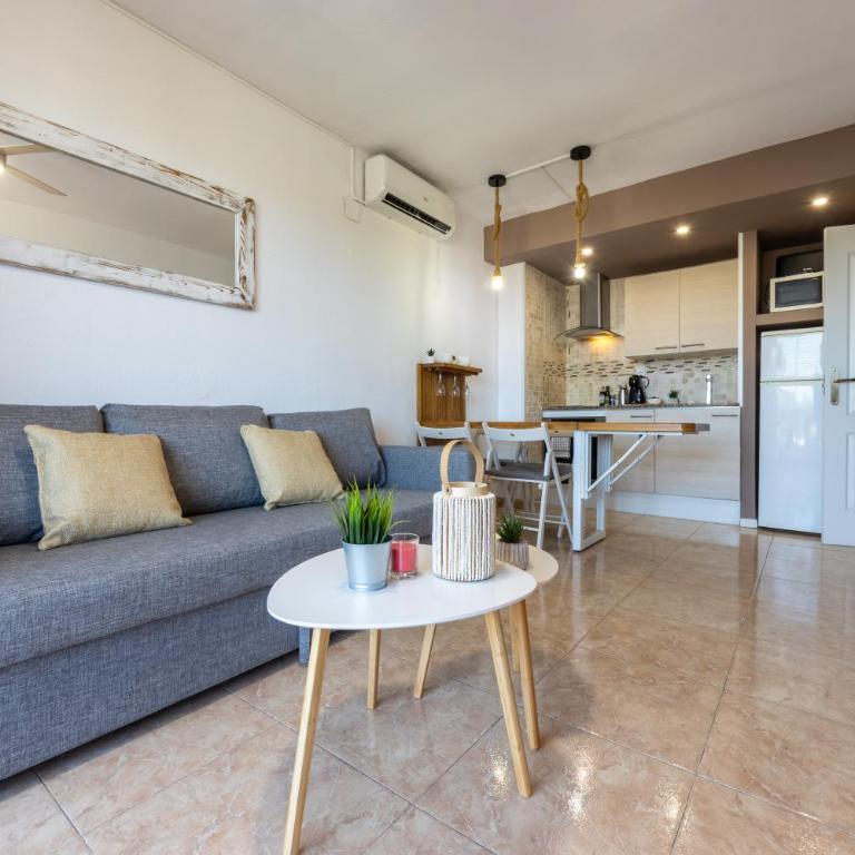 Blue Horizon - Terrace - Pool - 5 minutes from the beaches - Apartment mit 3 Schlafzimmern - 6
