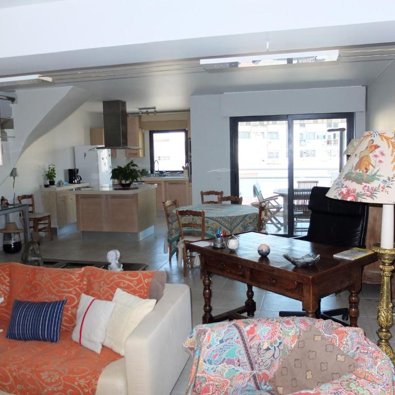 Superbe appartement avec double parking à 1 minute de la plage du Veillat - Appartement 3 Chambres - Étage Supérieur - 5