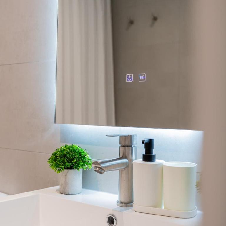 Modern 2BR2BA Prime Las Condes Escape for 4 Guests - Apartamento - 22