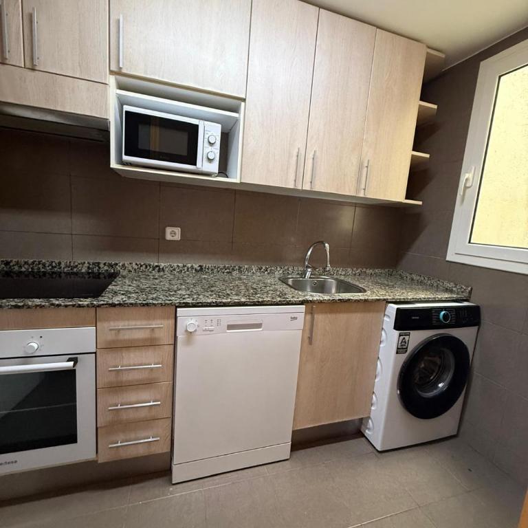 URBAN RAMBLA Apartments - Apartamento de 2 dormitorios con terraza - 10