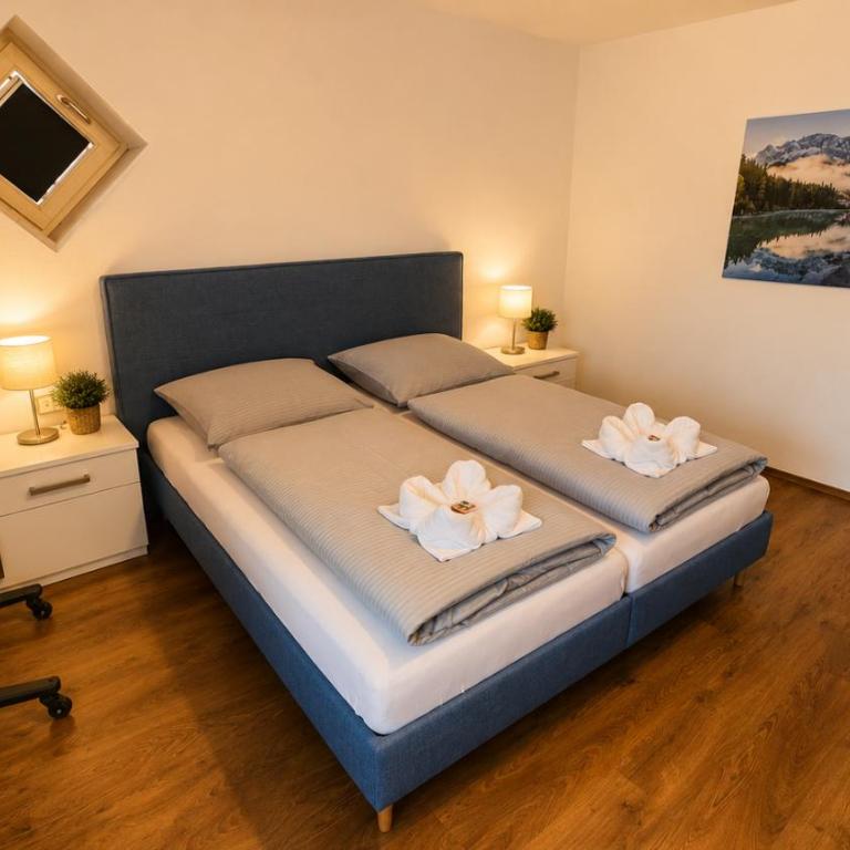 Berg Fux - Zwei Ferienhäuser mit je 5 und 6 Schlafzimmern mit eigener Dachterrasse - fantastischem Bergblick - Weber Gas Grill - Haus mit 5 Schlafzimmern - 16