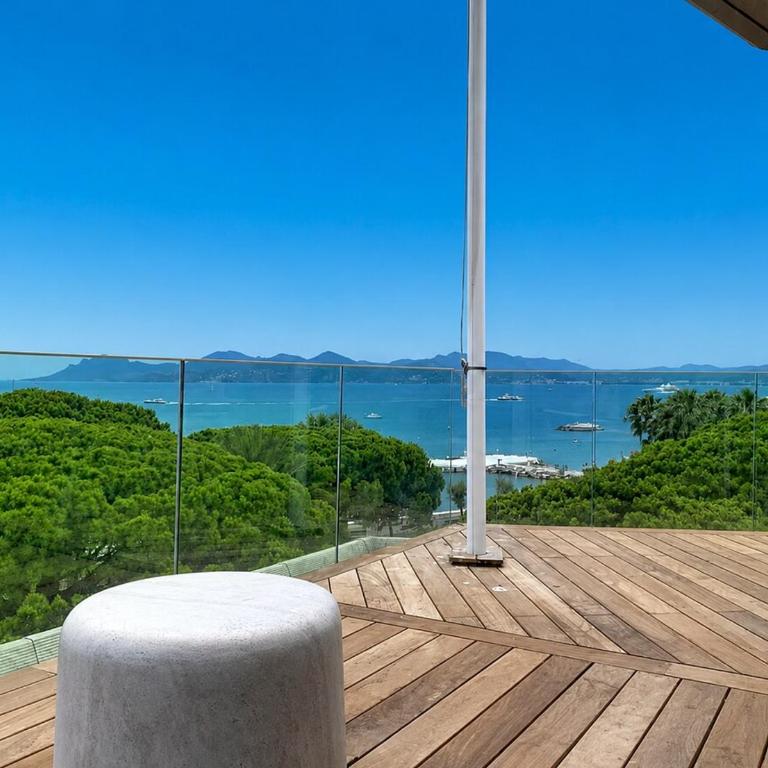 Cannes Croisette - Panoramic sea view - Appartement 2 Chambres - 13