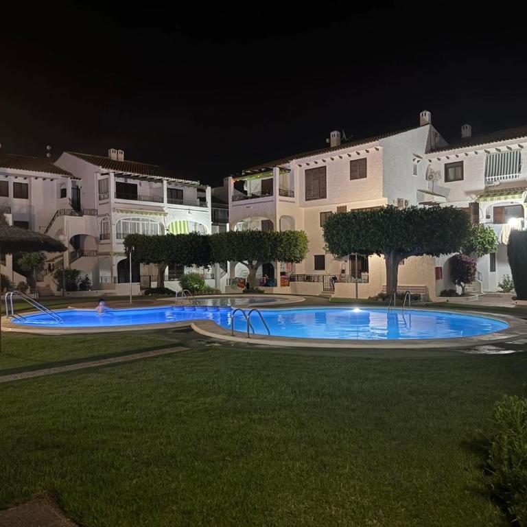 Oasis of Sunshine - Two-Bedroom Family Apartment - 28