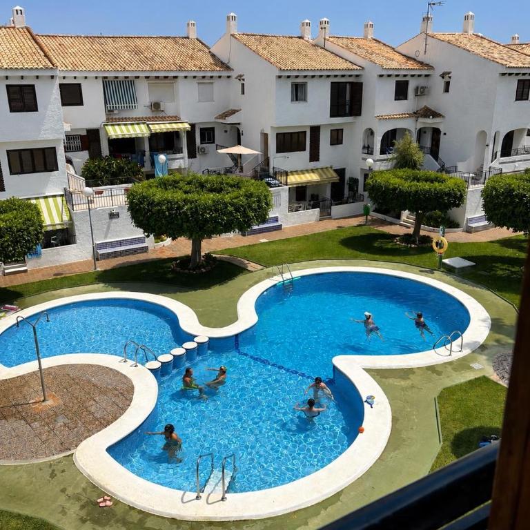 Oasis of Sunshine - Two-Bedroom Family Apartment - 32